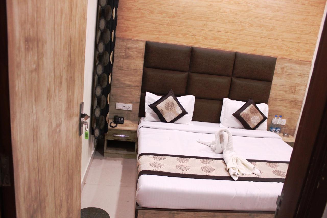 Shree Krishna Hotels Amritsar Esterno foto